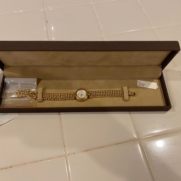 Women’s Goldtone Coach Watch-NEVER worn - Picture 1 of 3